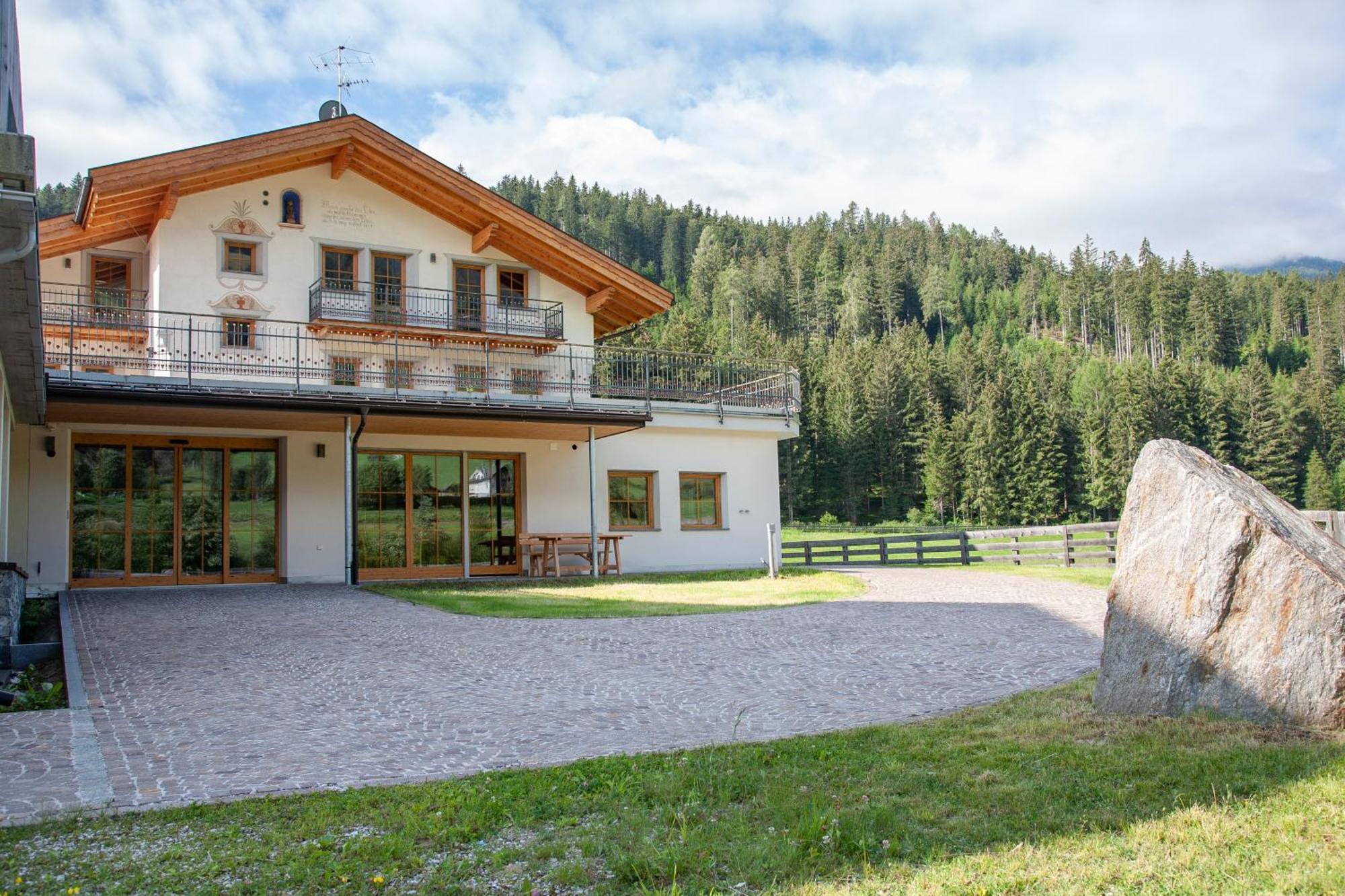 Peil HighEnd-Basic apartments Innichen Exterior foto